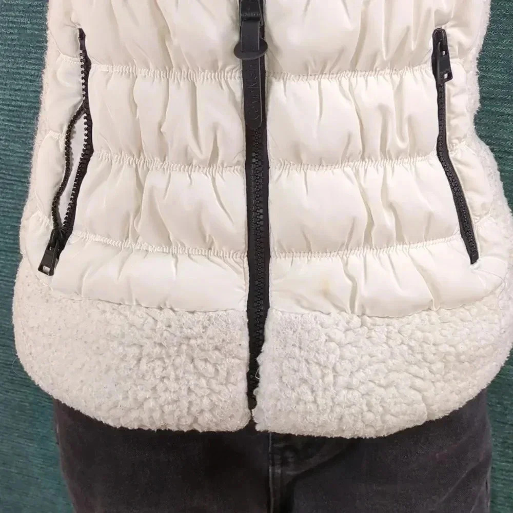 Calvin Klein Performance Sherpa Puffer Vest - Picture 14 of 17